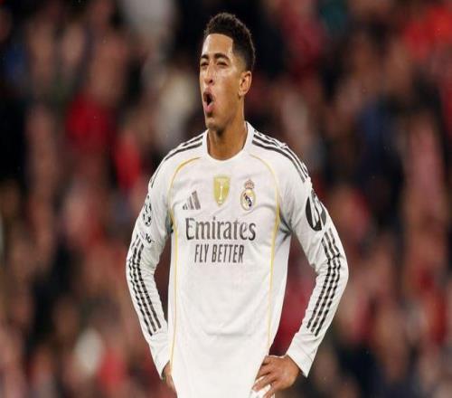 阿根廷球员看女儿球赛时与他人发生争执，被汽车钥匙刺伤头部