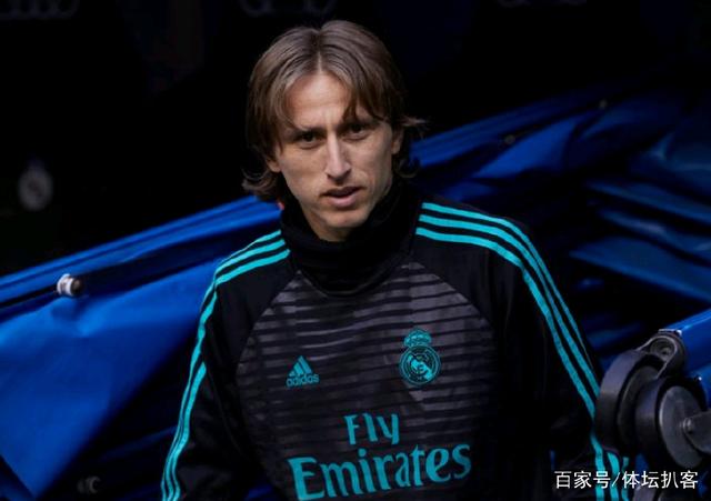 内马尔时隔3年半再度上演帽子戏法，助球队赢下保级关键战